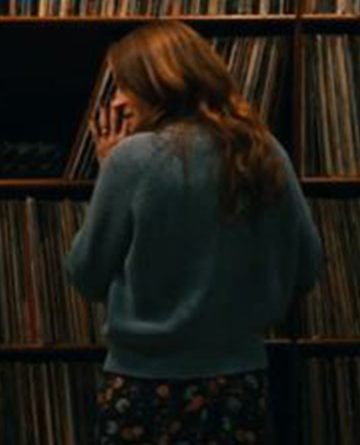 Julia Roberts Leave The World Behind 2023 Blue Sweater